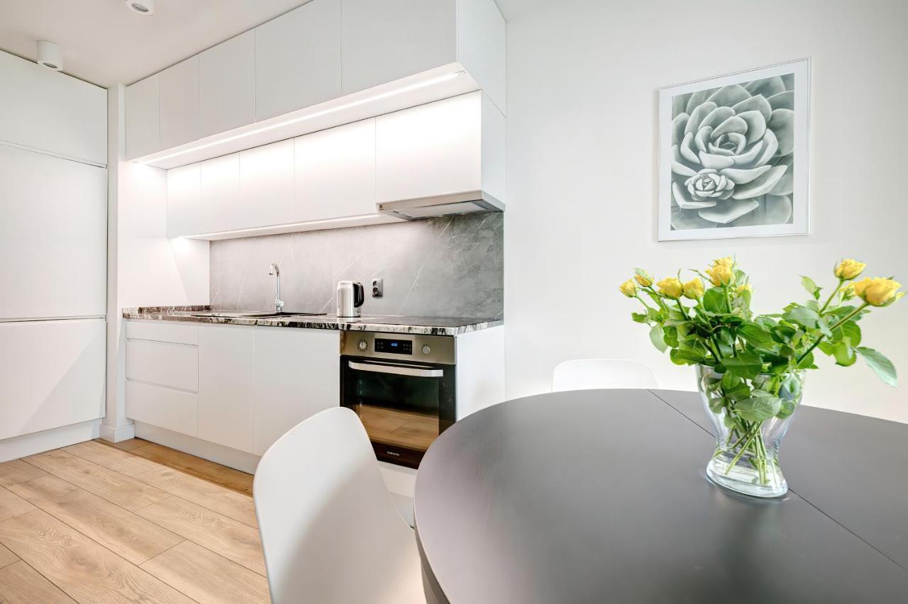 Old Town Apartments - Sw Barbary Street By Noclegi Renters 格但斯克 外观 照片